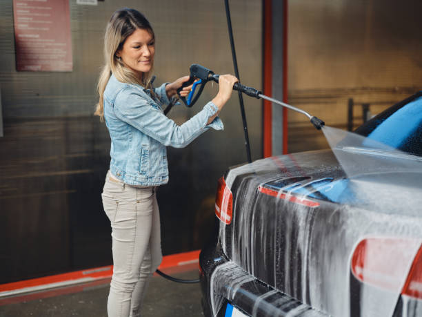 Best Garage Pressure Washing  in Una, WA